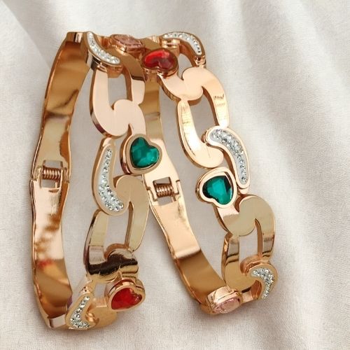 Latest Bracelet Designs Every Woman Should Have in Her Collection