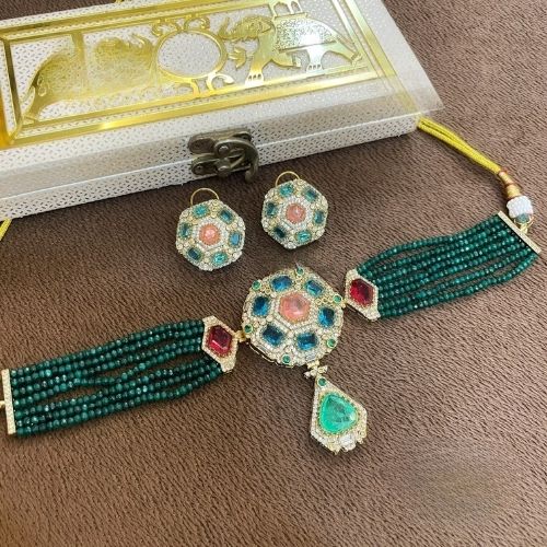 Choker Necklace