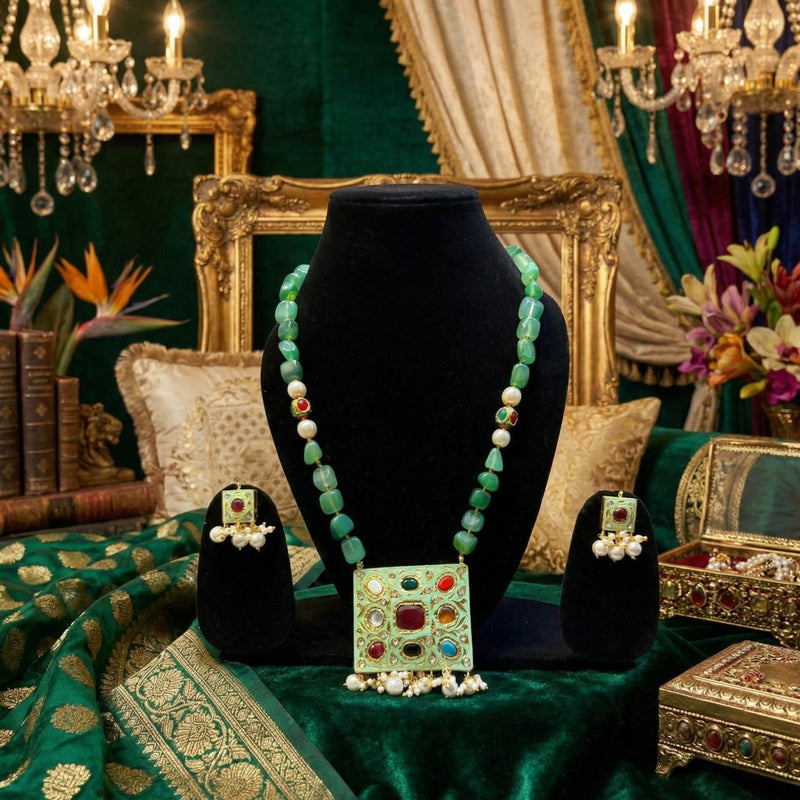 Elegant Green Antique Beads Necklace Set for Women
