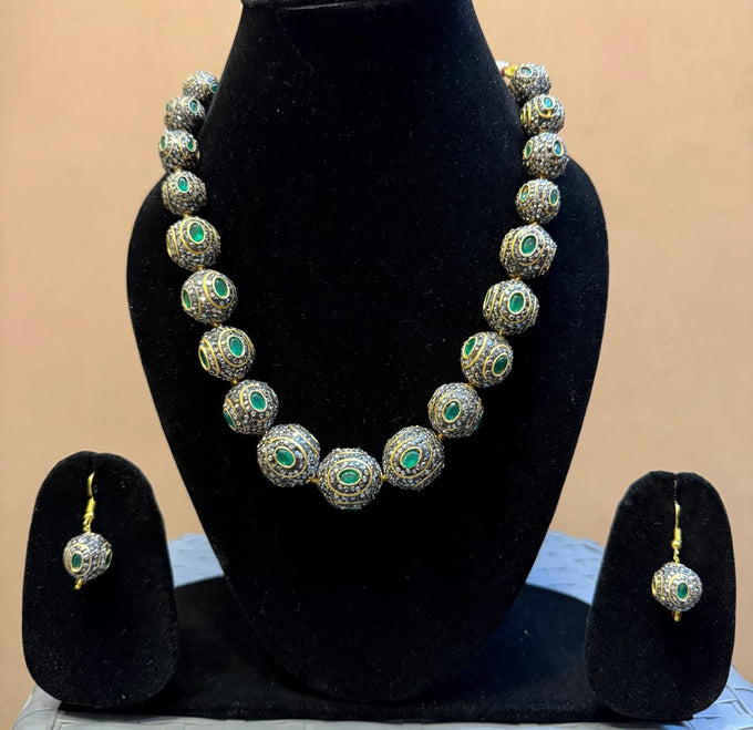 Royal Green Antique Beads Necklace Set for Women